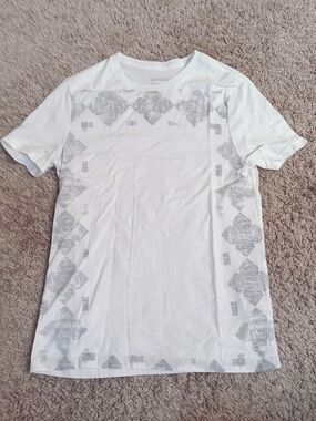 Express White T-Shirt with Gray Geometric Trim
